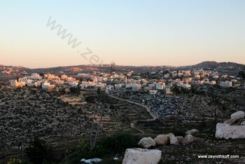 תצפית מעתניאל: חורבת כרמה