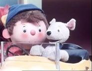 001.jpg (150 KB) Noddy with Bumpy Dog