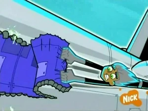 Danny rompiendo titanio