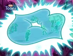 Ember aumentando el beso de Kitty 3.