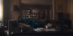 1x03 0002 JanaCouch.jpg