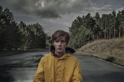Dark season 1 episode 1 hotsell