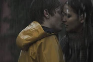 DARK Still 109 - Jonas and Martha kiss in the rain.jpg (102 KB)
