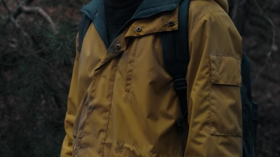 Jonas kahnwald yellow jacket hot sale