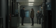 DARK 1x04 0033–Charlotte talks to Wöller in corridor