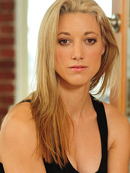 Zoie Palmer Dark Matter Wiki Fandom