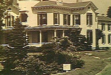 Spratt Mansion, The Dark Shadows Wiki