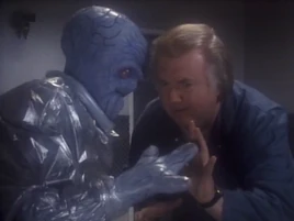 Vlcsnap-2013-08-17-22h04m01s252