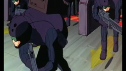 Die JGSDF beim stürmen eines Gebäudes