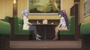 Reine talking with Tohka