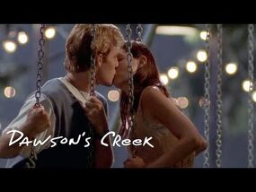Dawson and Joey Kiss! - Dawson's Creek