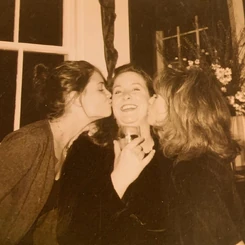 Holmes, Baratta, Humes