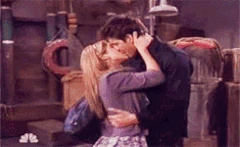 Tumblr mpcak5jvvk1ql1v2so2 250.gif