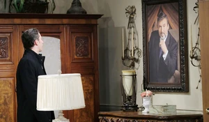 Chad says goodbye to Stefano's portrait