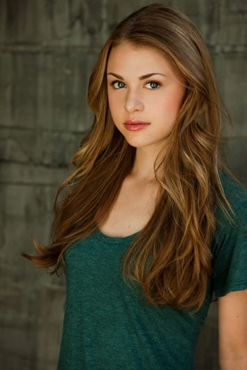 Hayley Erin as Kiki Jerome