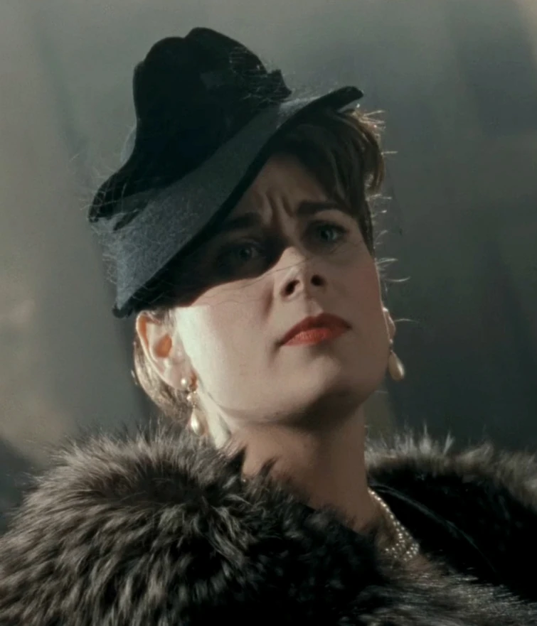 Martha Wayne (Earth789) DC Burtonverse Wiki Fandom