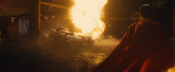 Das Batmobil verursacht Explosion