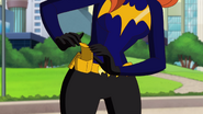 Batgirl DCSHG checking her Belt 2