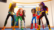 Bumblebee, Poison Ivy, Katana and Wonder Woman, Supergirl, Batgirl DCSHG Doll Cowgirl Duel