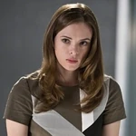 Danielle Panabaker als Caitlin Snow...
