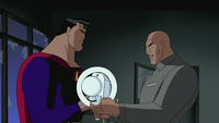 Luthor gives beam to Superman