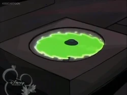 Dcleavesscreenbugnov06