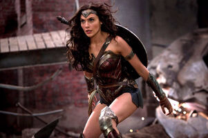 Wonder-woman-gal-gadot-ultimate-edition-1024x681