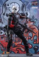 Deadshot 1:6 scale posable figure