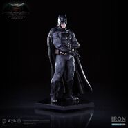 Iron Studios BvS Batman 1-10 scale
