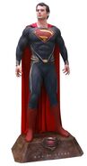 Included with German version of Man of Steel Ultimate Collector's Edition 3D Blu-ray SteelBook - Also Available in 1:1 Scale