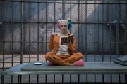 Harley Quinn holds tea and a book.jpg (2.72 MB) Harleen Quinzel/Harley Quinn