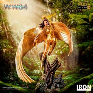 Iron Studios 1:10 scale Wonder Woman (golden armor)