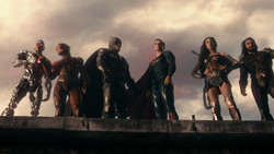 Justice League (2017) team on rooftop