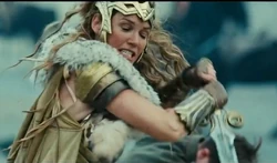 Hippolyta fights against German Soldiers
