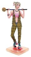 1:8 scale Harley Quinn