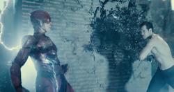 Flash avoids Superman's punches (Zack Snyder's Justice League)