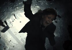Bruce falling (IMAX)