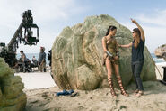 WW-BTS - Gal Gadot and Patty Jenkins on set-2