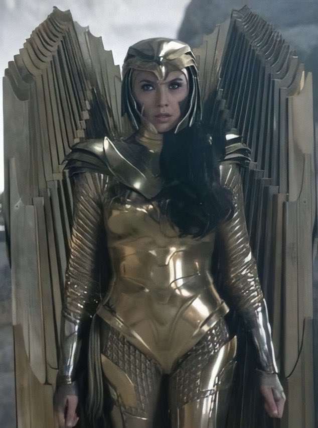 How they made Wonder Woman's iconic Golden armour......