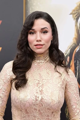 Grace Caroline Currey | DC Extended Universe Wiki | Fandom