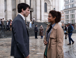 Allen conversa con Iris