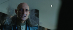 Sivana se presenta a su padre