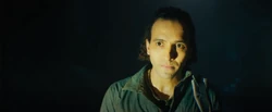 Gregor sorprende a Tomaz.