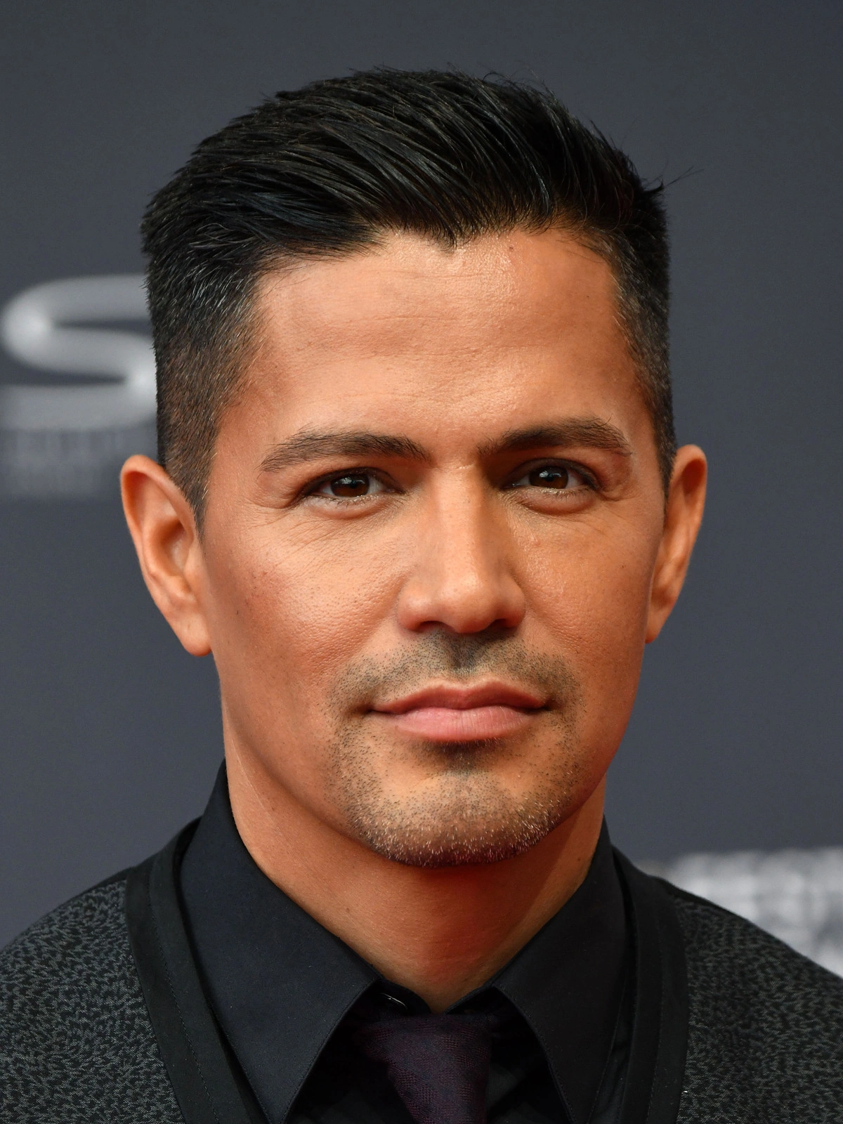 Jay Hernandez | DC Extended Universe Wiki | Fandom, image size:1200x1600