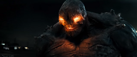 Doomsday apunto de atacar a Batman