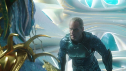 Orm prepara la guerra con Scales