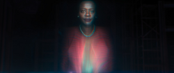 Waller se presenta como holograma a Adam
