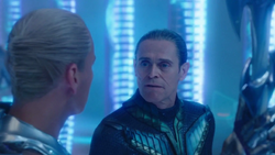 Vulko confronta a Marius antes de ser arrestado