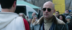 Sivana se presenta a Batson