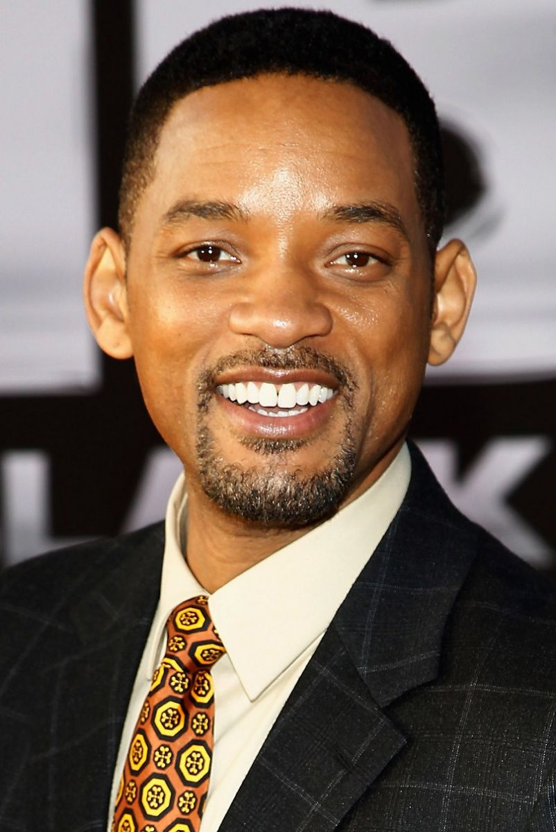 Will Smith hit over head with computer box | George Herald